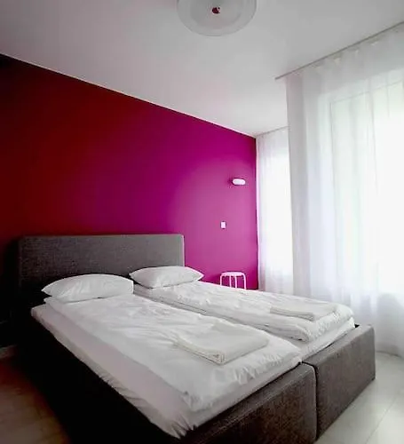 Magenta With Free Wifi ソフィア