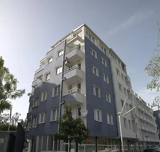 Magenta With Free Wifi * ソフィア