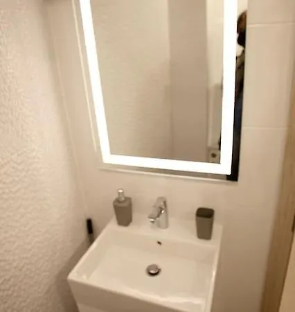 Magenta With Free Wifi Apartament